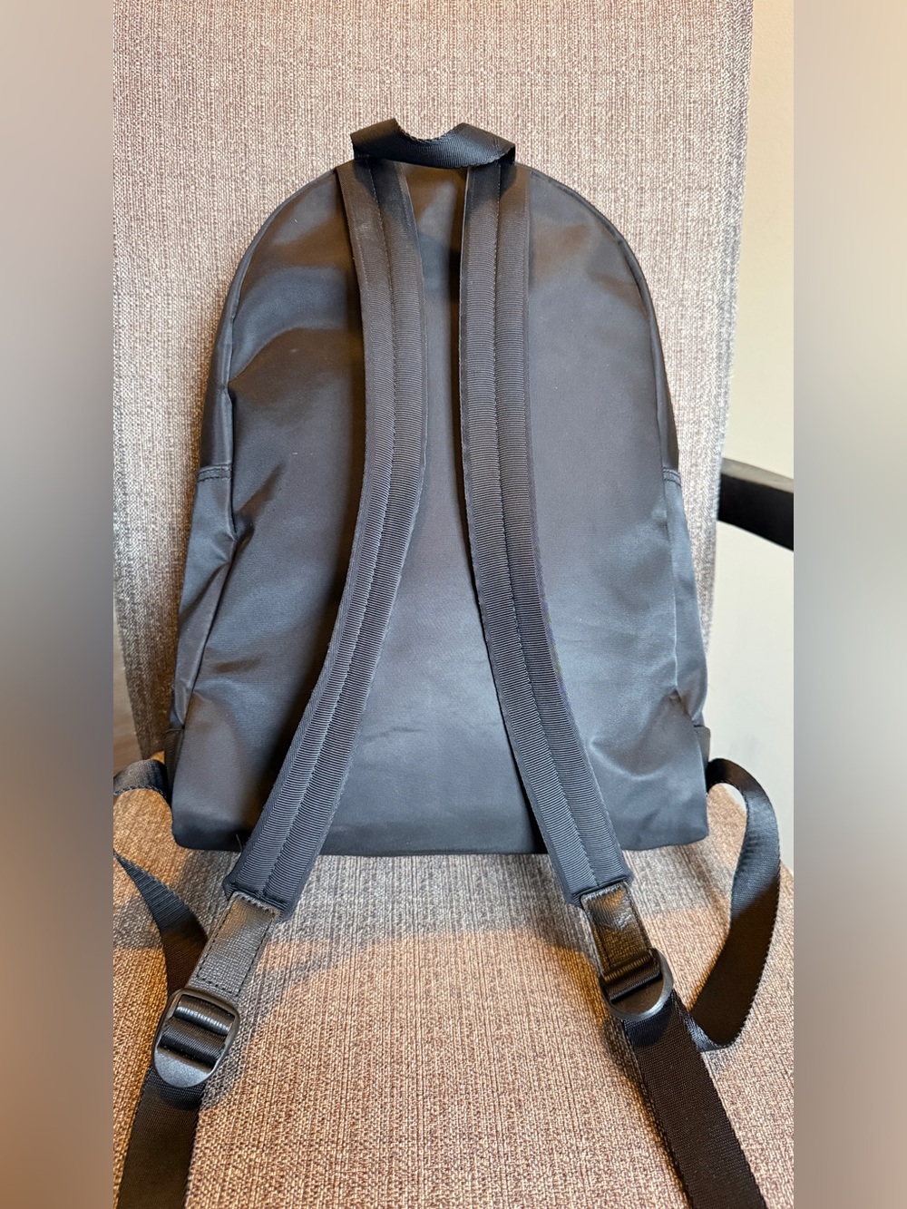 Authentic Longchamp backpack - Picture 3 of 15